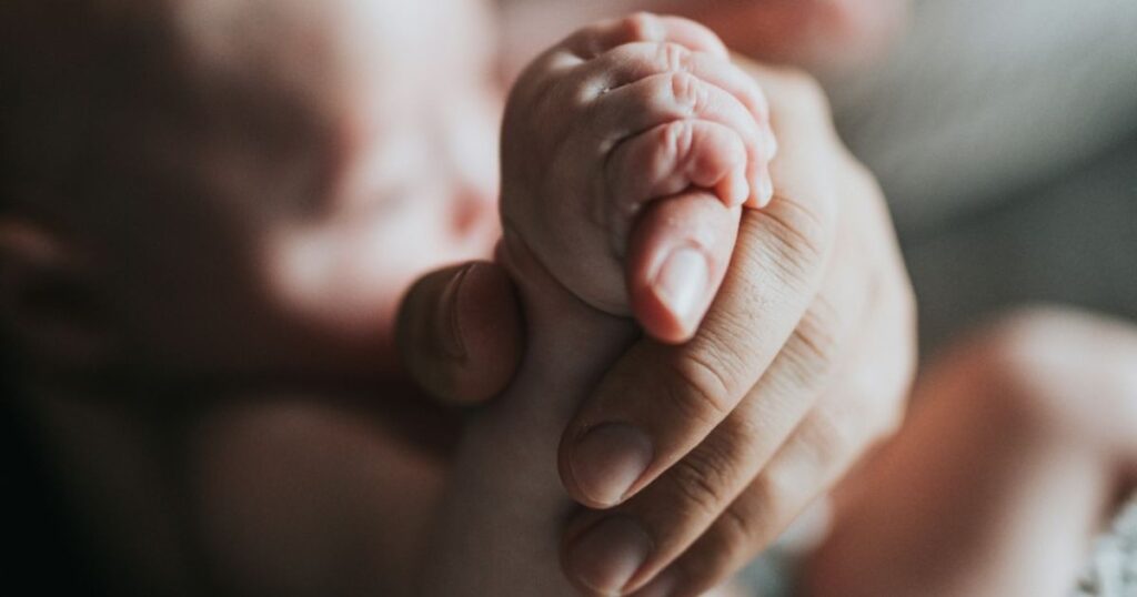 Understanding Baby Signals When Taking Care of a Newborn with Gentle Parenting.